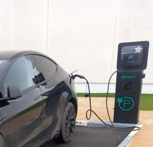 Borne de recharge iSmart modèle 22 kW - ISM-3PM-22-V-F-K – Image 3