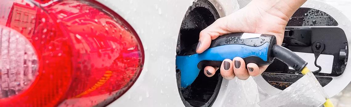 La borne de recharge extérieur résiste-t-elle à la pluie ?